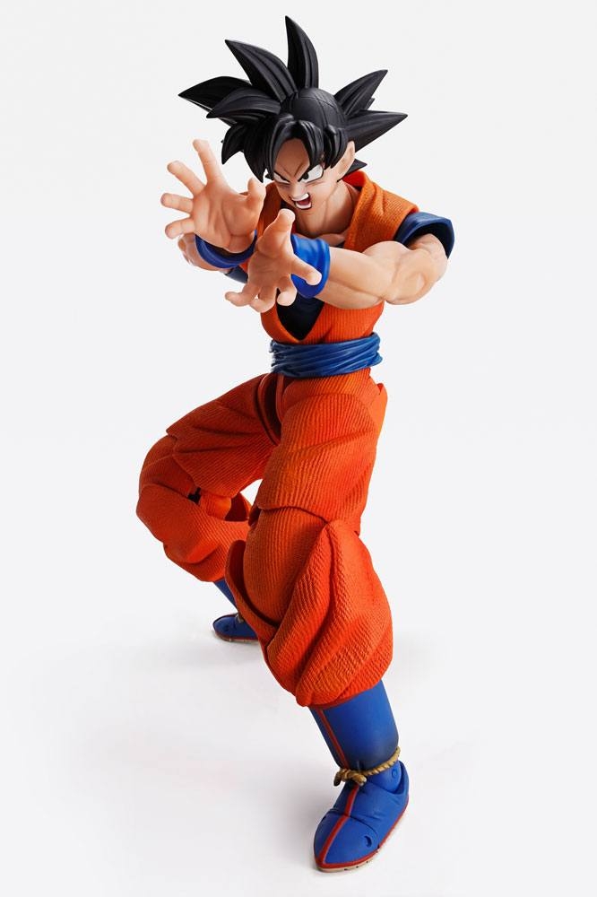 Dragon Ball Z Imagination Works Son Goku 1/9 Scale Action Figure