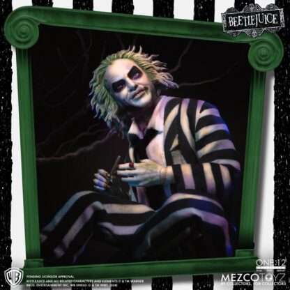 Mezco One:12 Collective Beetlejuice ( 1988 ) Deluxe Edition Action Figure