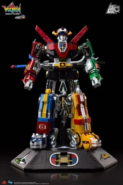 Toynami Voltron 40th Anniversary Voltron Collectors Set